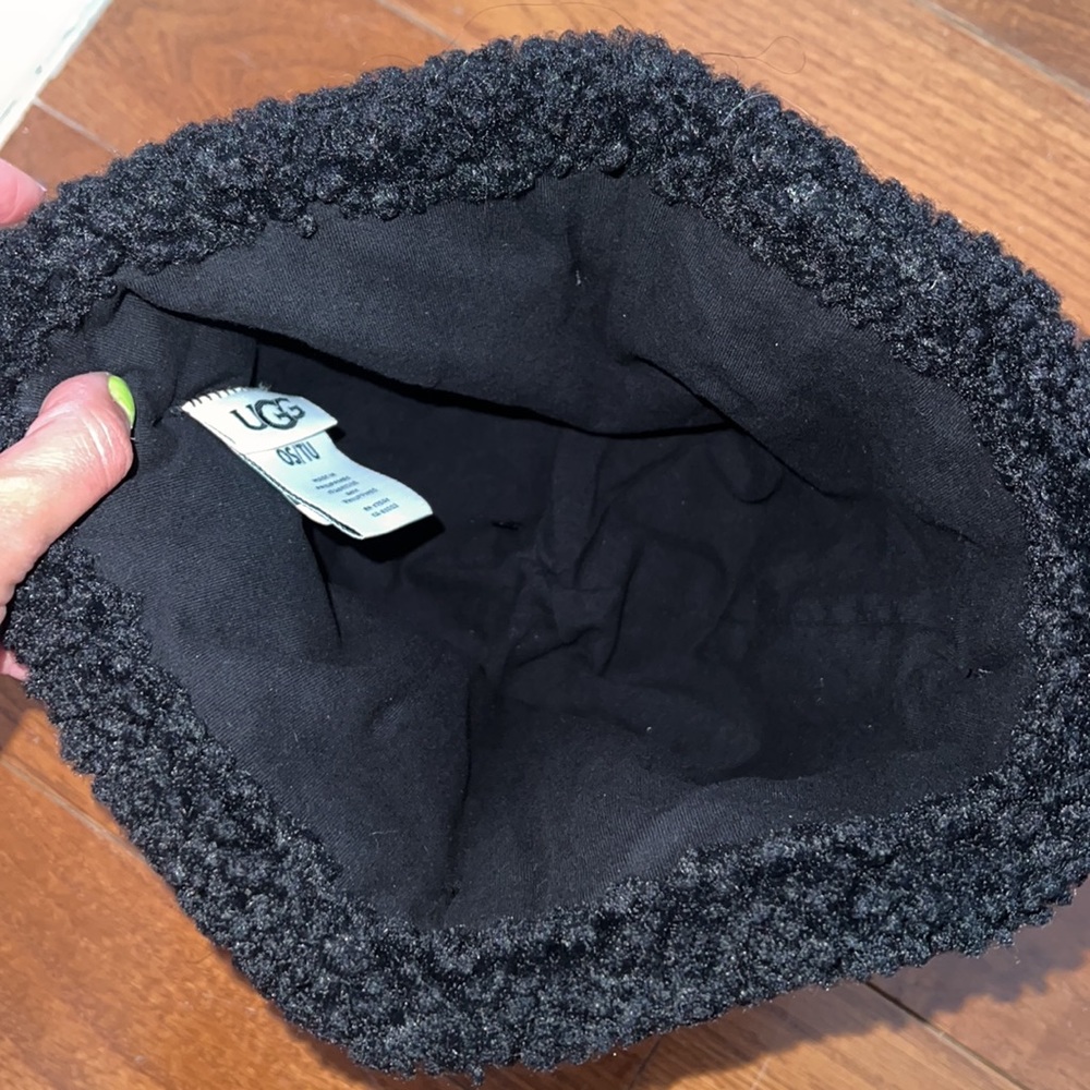 New UGG Hat - Never Worn - Picture 3 of 4